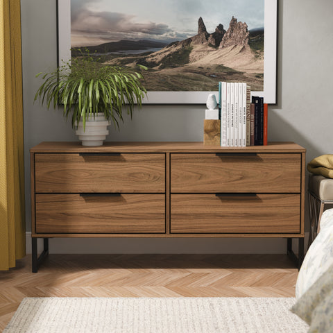 Hong Kong (Black Sleigh Legs) 4 Drawer Bed Box
